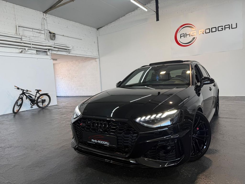 Audi RS4 2023 г. Чёрный, пробег 59057 км