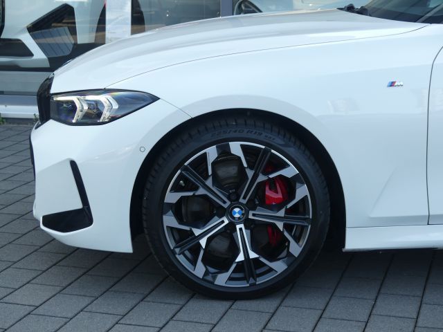 BMW 320 2025 г. Белый, пробег 35960 км