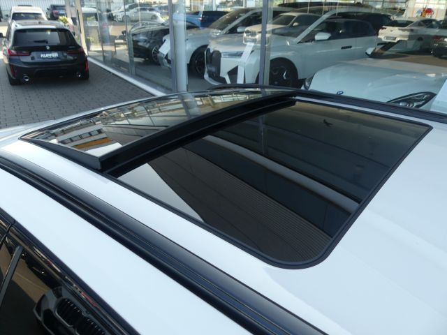 BMW 320 2025 г. Белый, пробег 35960 км