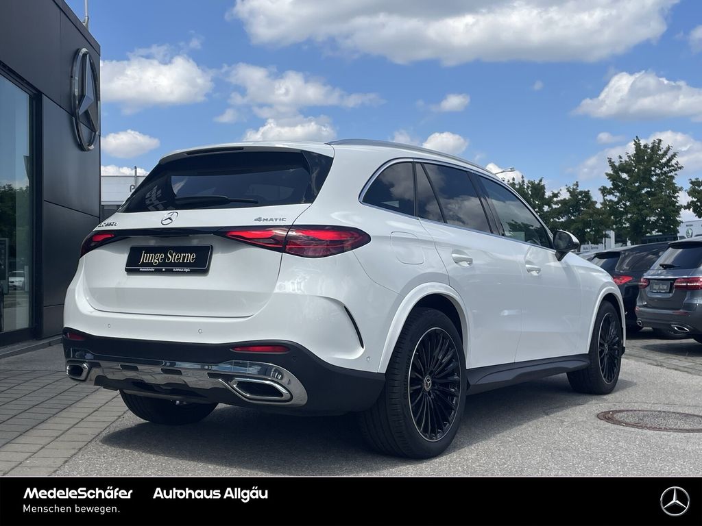 Mercedes-Benz GLC 220 2025 г. Белый, пробег 13999 км