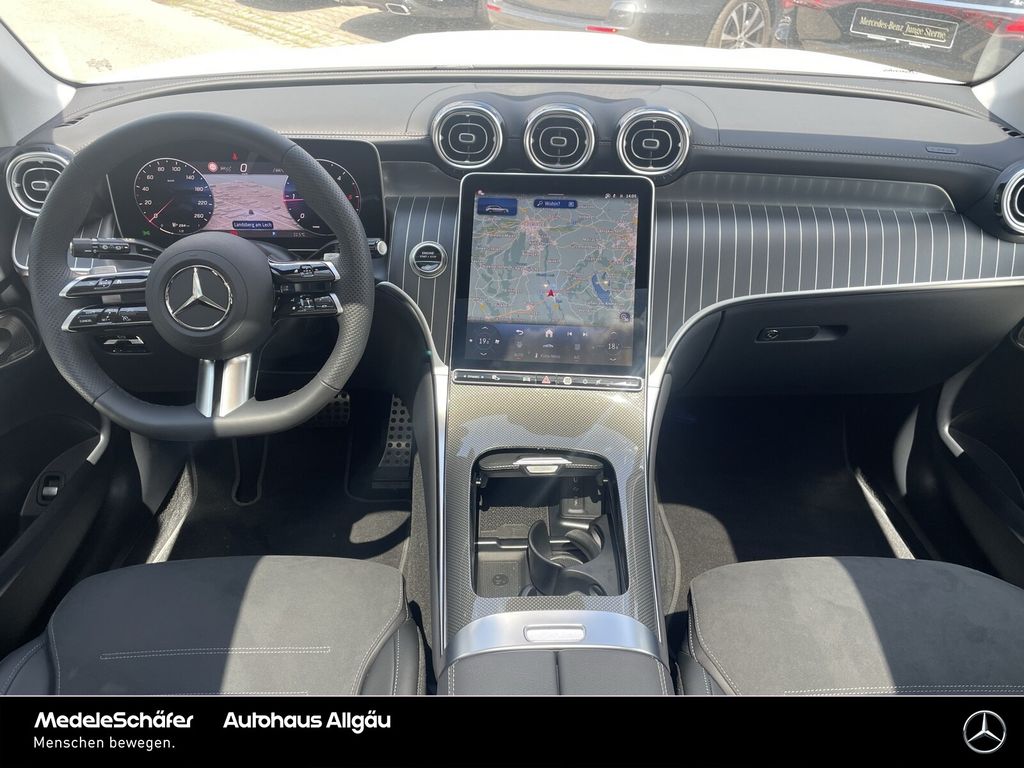 Mercedes-Benz GLC 220 2025 г. Белый, пробег 13999 км