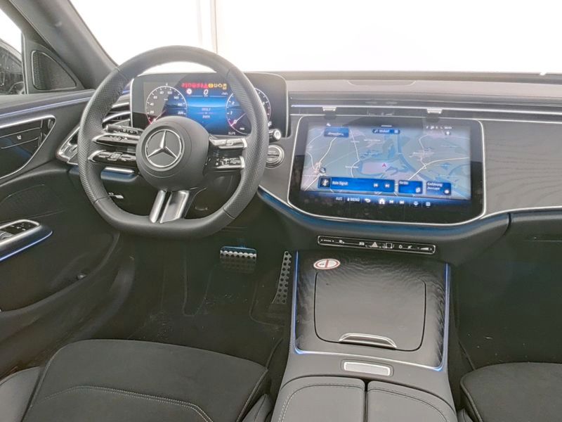Mercedes-Benz E 200 2025 г. Серый, пробег 20698 км