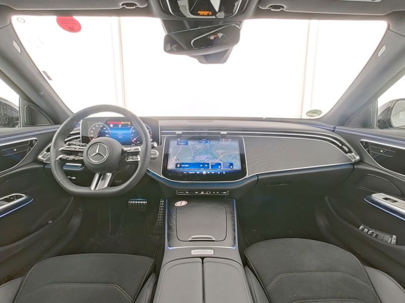 Mercedes-Benz E 200 2025 г. Серый, пробег 20698 км