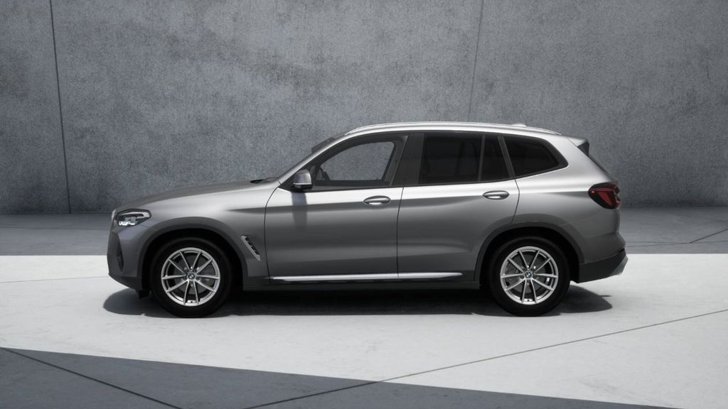 BMW X3 2023 г. Серый, пробег 49162 км