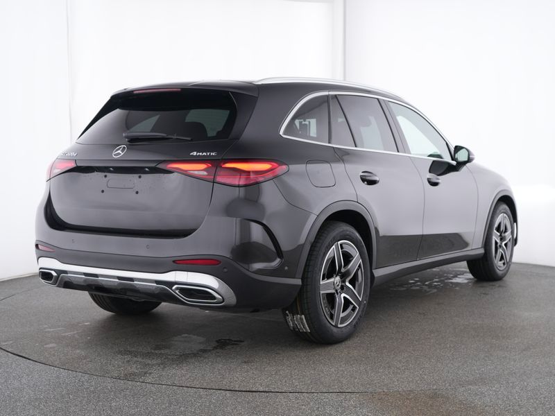 Mercedes-Benz GLC 220 2026 г. Серый, пробег 31435 км