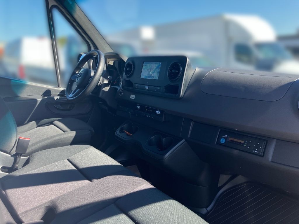 Mercedes-Benz SPRINTER 2021 г. Белый, пробег 54559 км