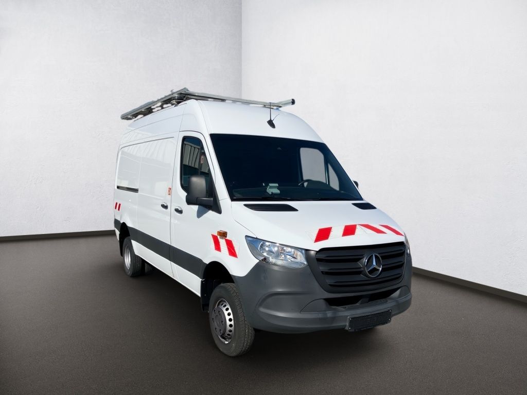 Mercedes-Benz SPRINTER 2021 г. Белый, пробег 54559 км