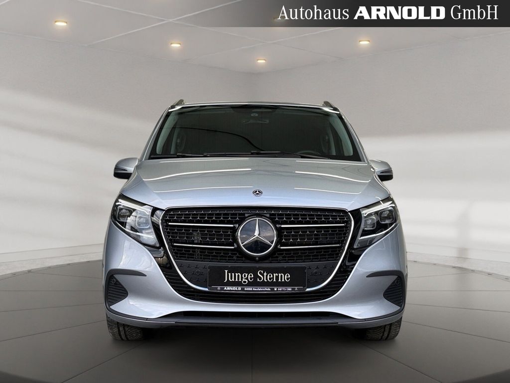 Mercedes-Benz V 250 2024 г. Серебристый, пробег 33210 км