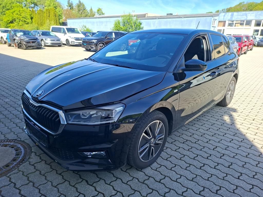 Skoda Fabia 2022 г. Чёрный, пробег 47000 км