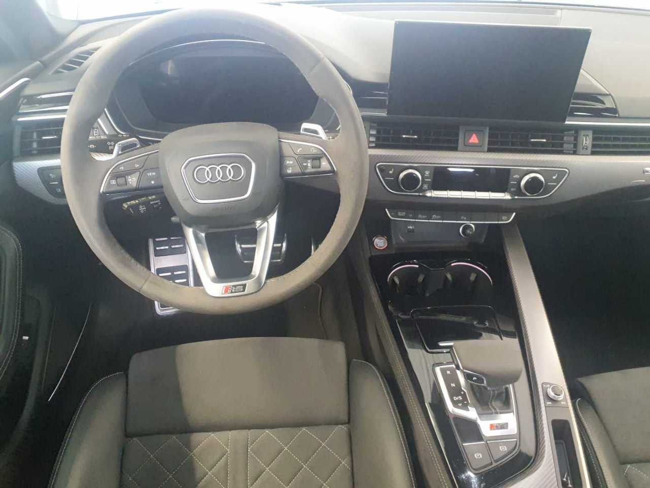 Audi RS4 2022 г. Серый, пробег 56500 км
