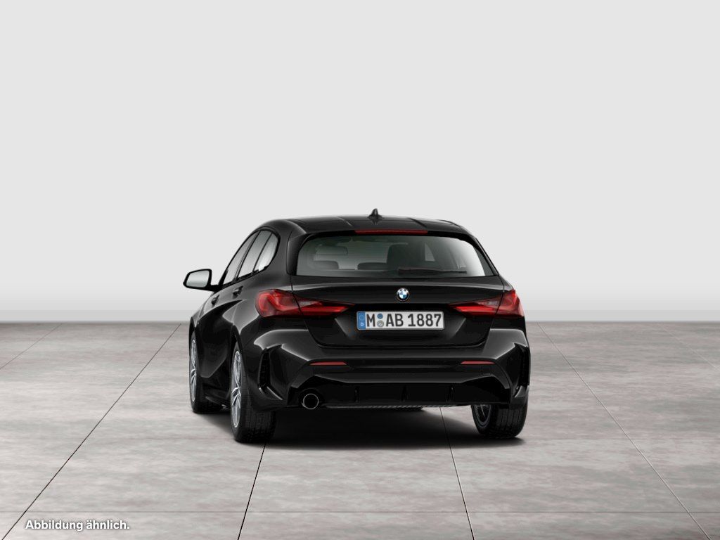 BMW 118 2023 г. Чёрный, пробег 50006 км