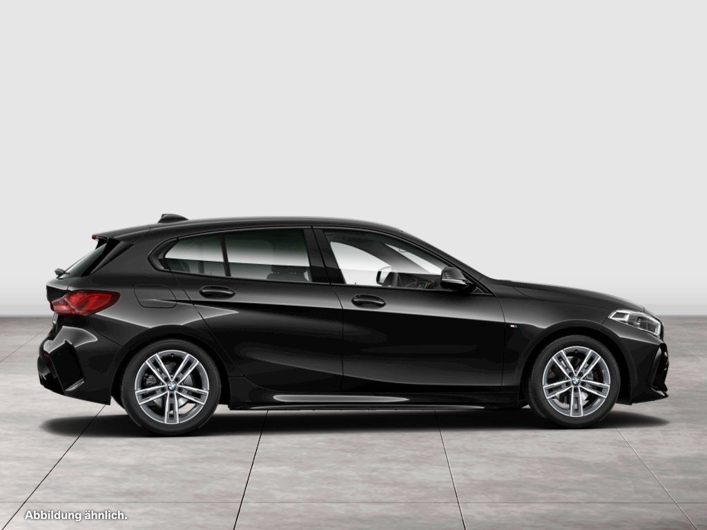 BMW 118 2023 г. Чёрный, пробег 50006 км