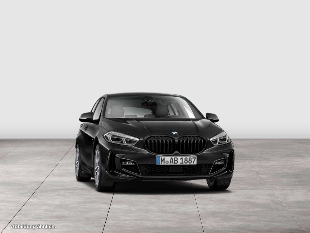 BMW 118 2023 г. Чёрный, пробег 50006 км