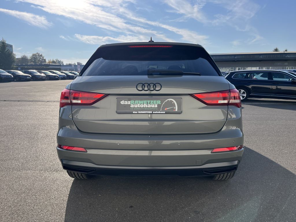 Audi Q3 2023 г. Серый, пробег 55756 км