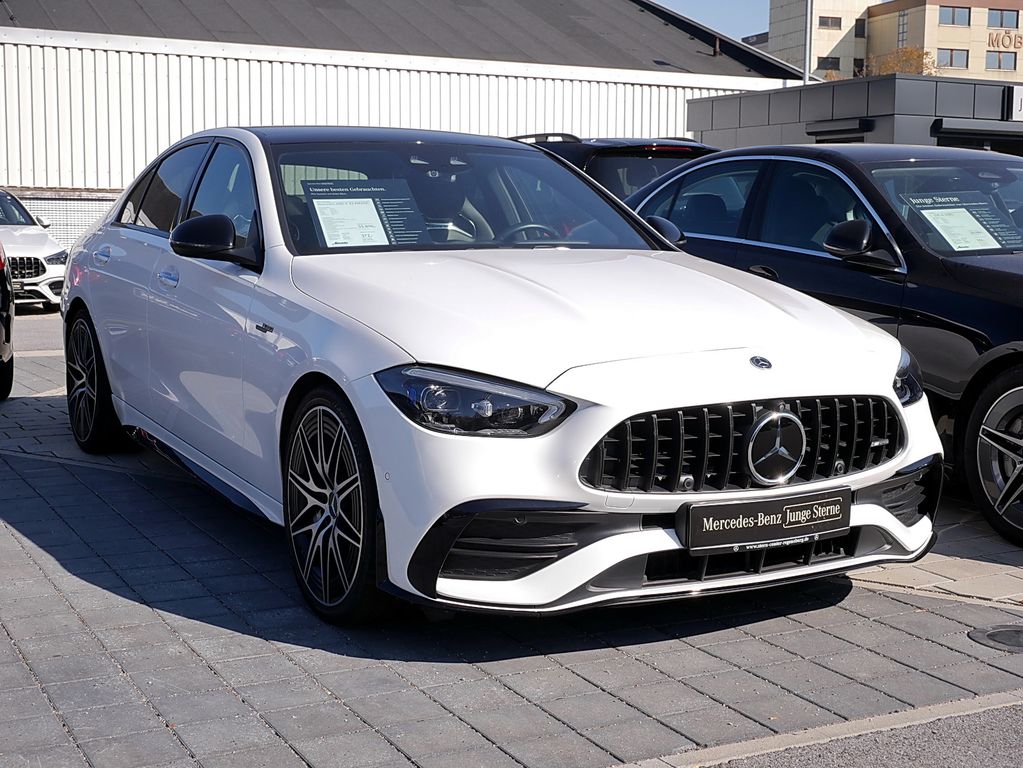 Mercedes-Benz C 43 AMG 2026 г. Белый, пробег 51990 км