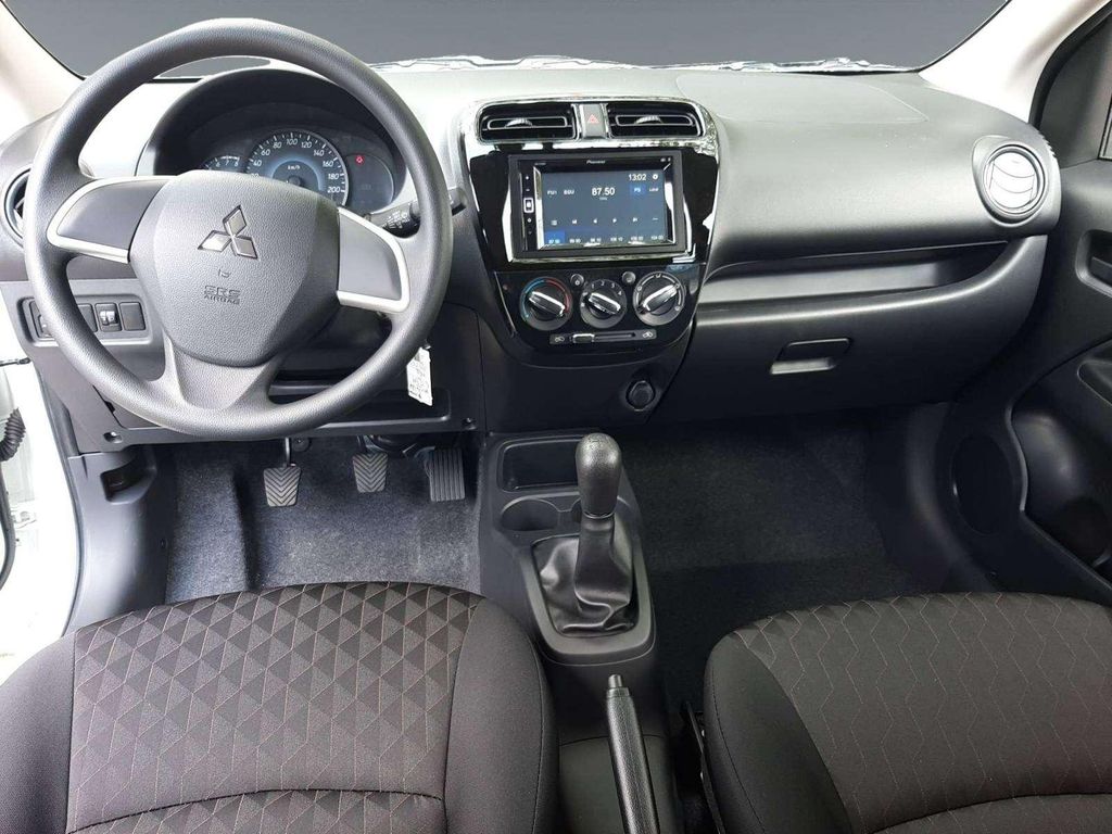 Mitsubishi Space Star 2024 г. Белый, пробег 32976 км