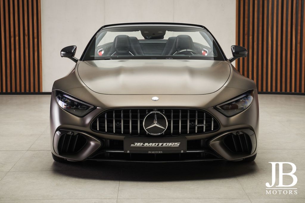 Mercedes-Benz SL 63 AMG 2023 г. Серый, пробег 35000 км