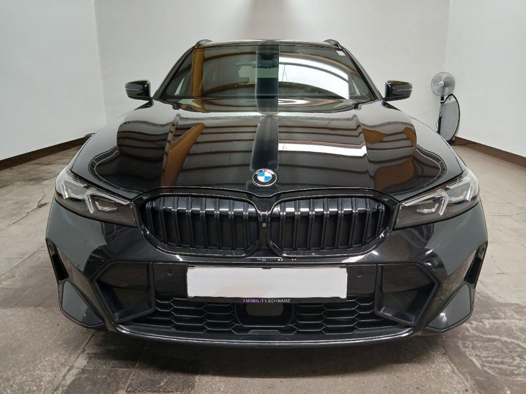 BMW 320 2025 г. Чёрный, пробег 46000 км