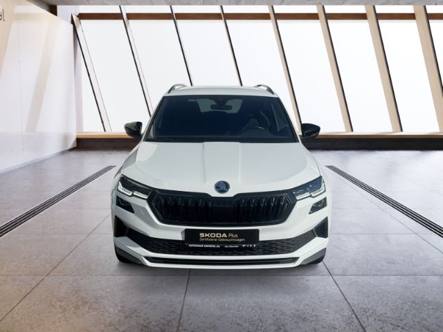 Skoda Karoq 2022 г. Белый, пробег 47850 км