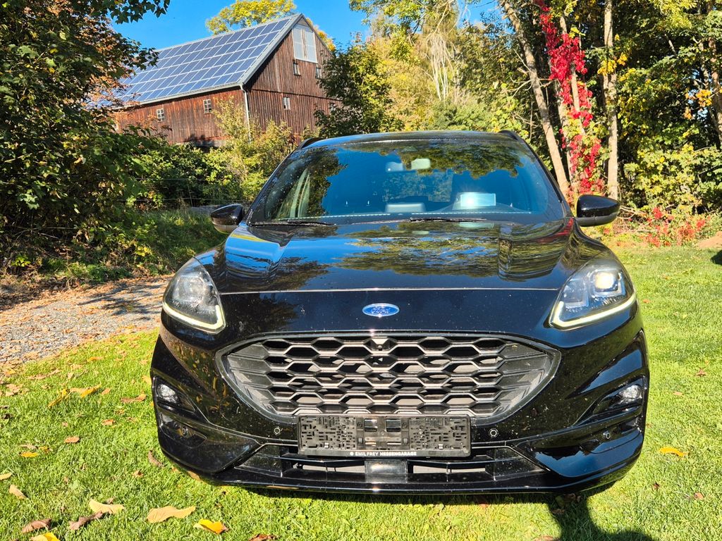 Ford Kuga 2023 г. Чёрный, пробег 57587 км