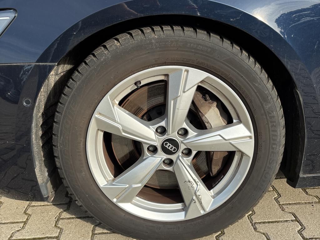 Audi A6 2023 г. Синий, пробег 38994 км
