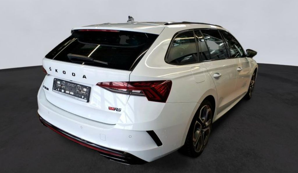 Skoda Octavia 2022 г. Белый, пробег 41356 км