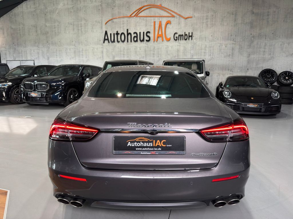 Maserati Quattroporte 2022 г. Серый, пробег 45000 км