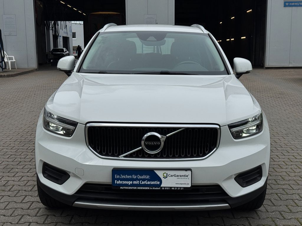 Volvo XC40 2021 г. Белый, пробег 51120 км
