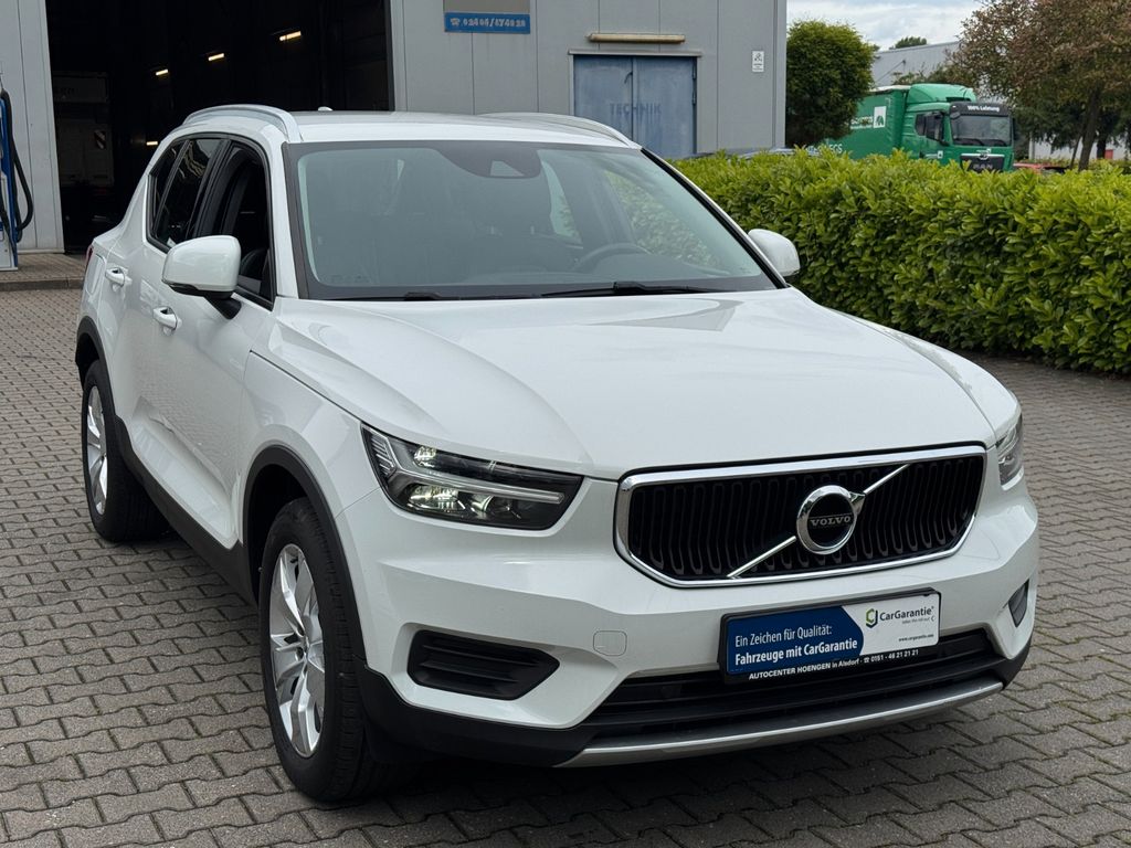 Volvo XC40 2021 г. Белый, пробег 51120 км