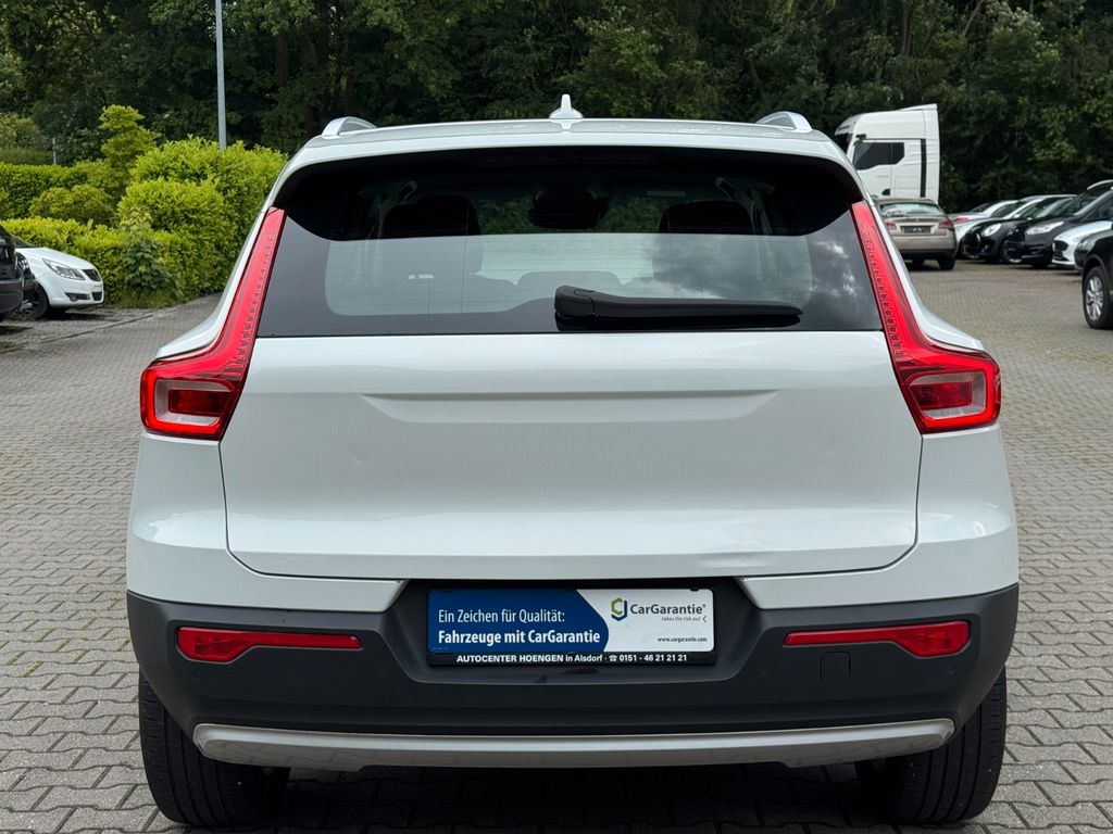 Volvo XC40 2021 г. Белый, пробег 51120 км