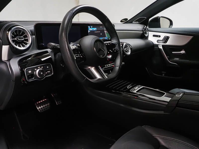 Mercedes-Benz CLA 220 2025 г. Серый, пробег 22105 км