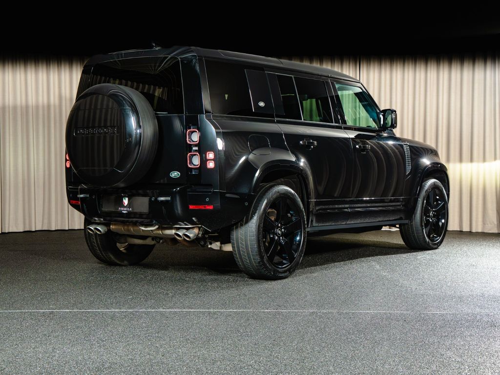 Land Rover Defender 2022 г. Чёрный, пробег 34000 км