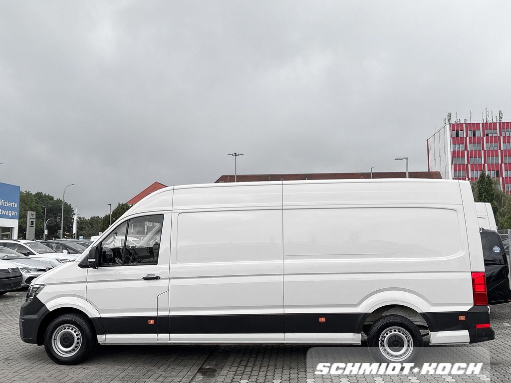 Volkswagen CRAFTER 2022 г. Белый, пробег 29000 км