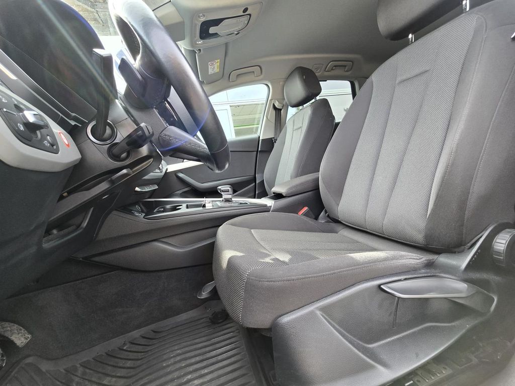 Audi A4 2022 г. Чёрный, пробег 45568 км