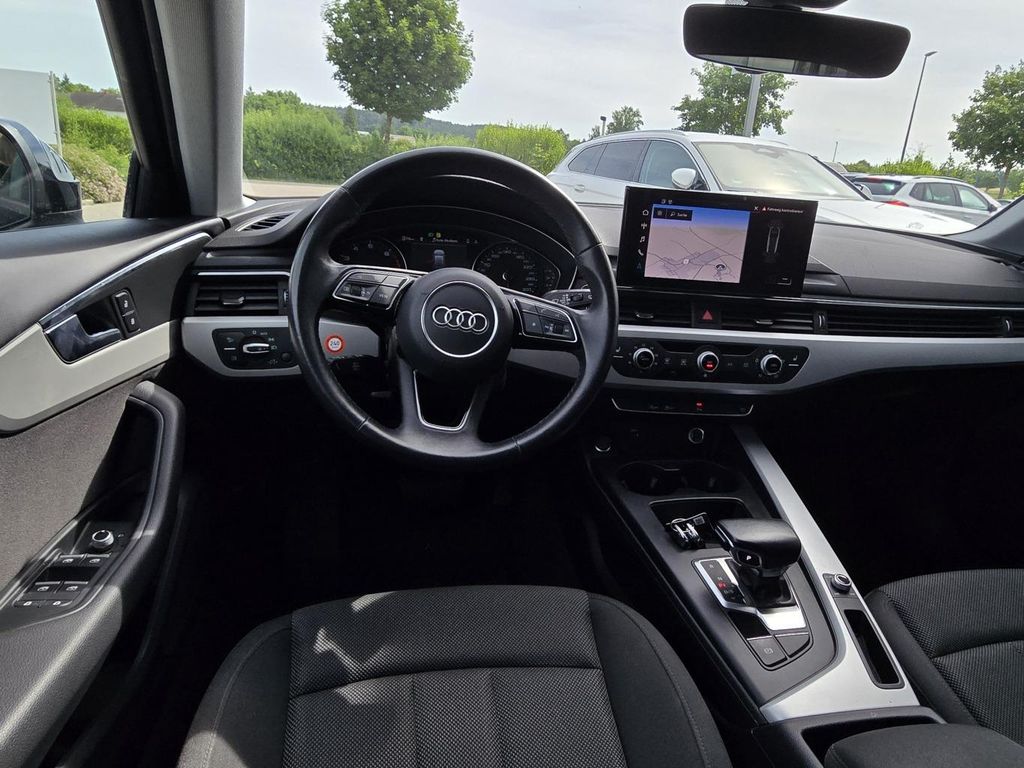 Audi A4 2022 г. Чёрный, пробег 45568 км