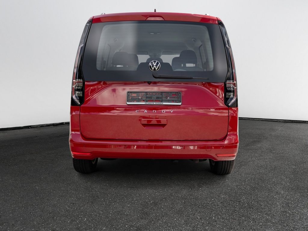 Volkswagen Caddy 2022 г. Красный, пробег 48190 км
