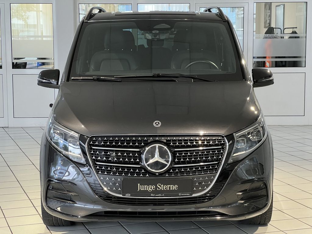 Mercedes-Benz V 300 2024 г. Серый, пробег 44222 км