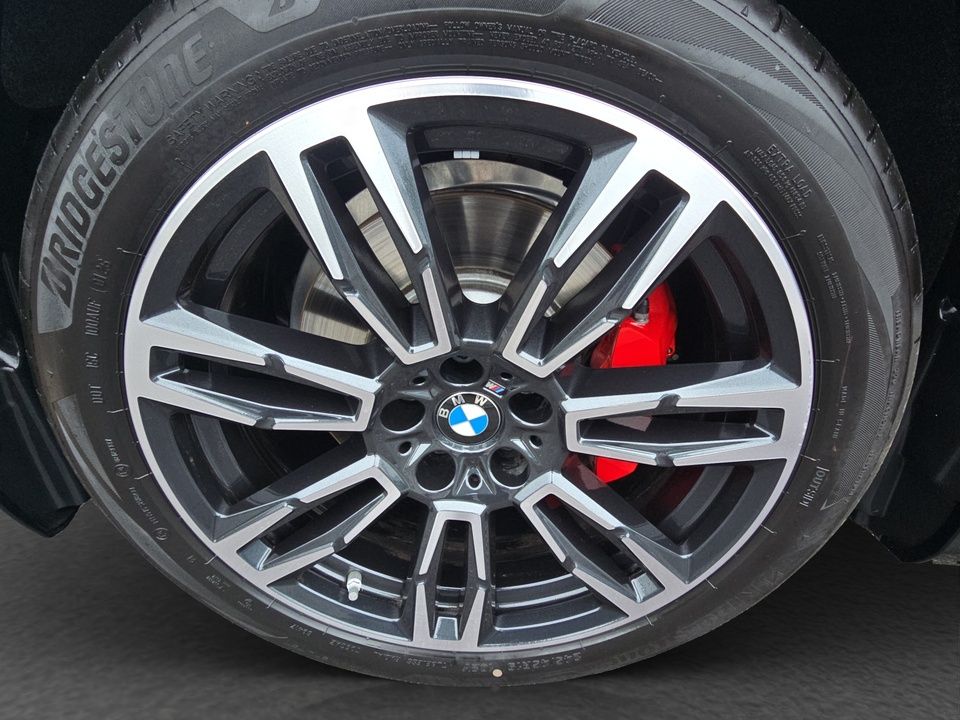 BMW 520 2026 г. Чёрный, пробег 20496 км