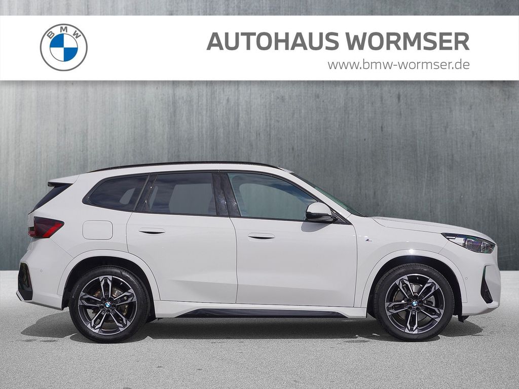 BMW X1 2023 г. Белый, пробег 48050 км