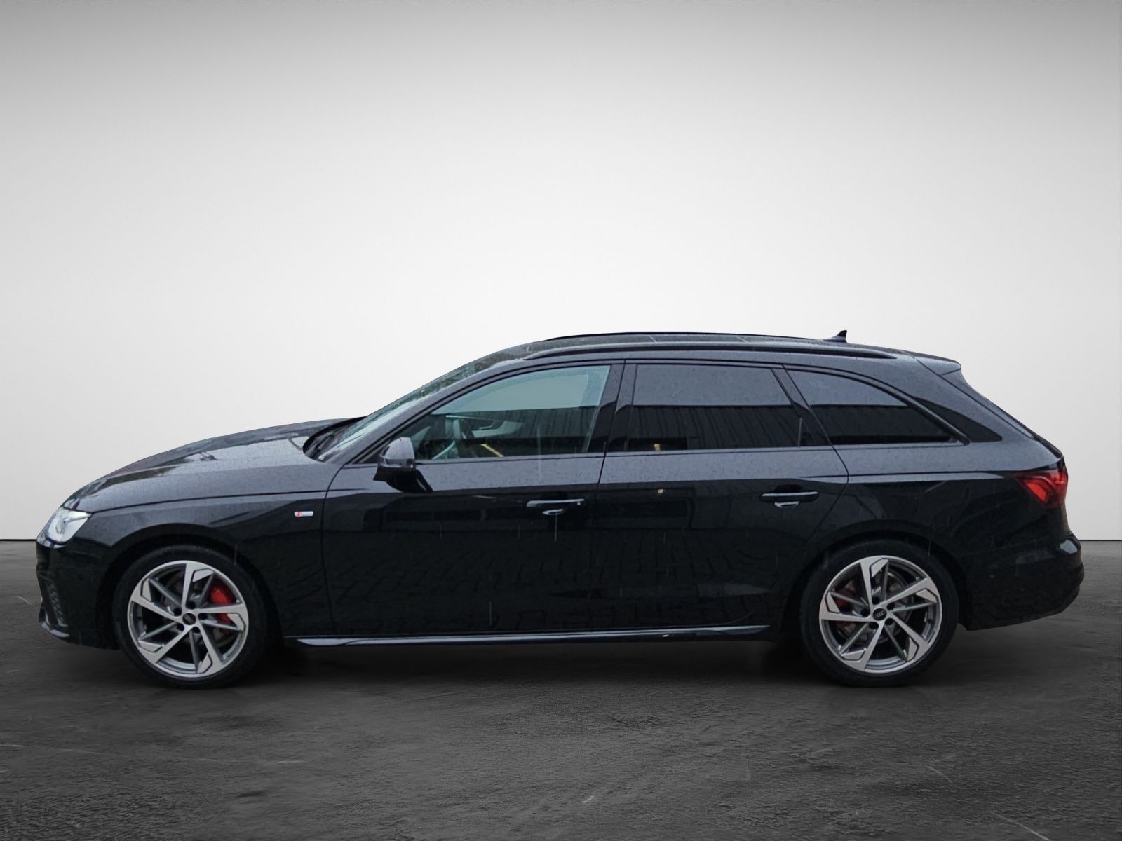 Audi A4 2024 г. Чёрный, пробег 30738 км