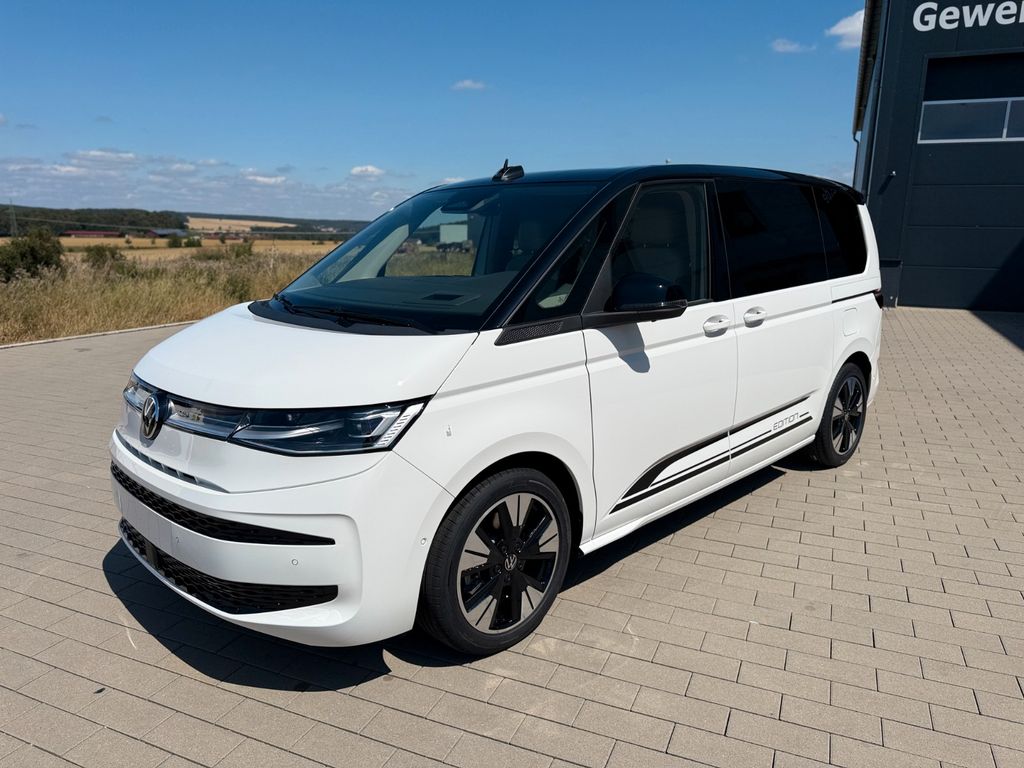 Volkswagen T7 MULTIVAN 2026 г. Белый, пробег 2900 км