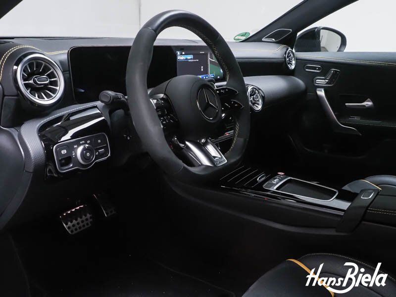 Mercedes-Benz CLA 45 AMG SHOOTING BRAKE 2025 г. Серый, пробег 17361 км