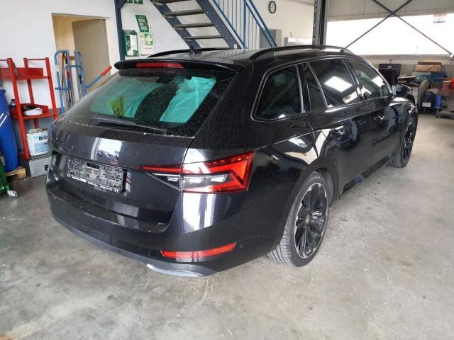 Skoda Superb 2023 г. Чёрный, пробег 54180 км