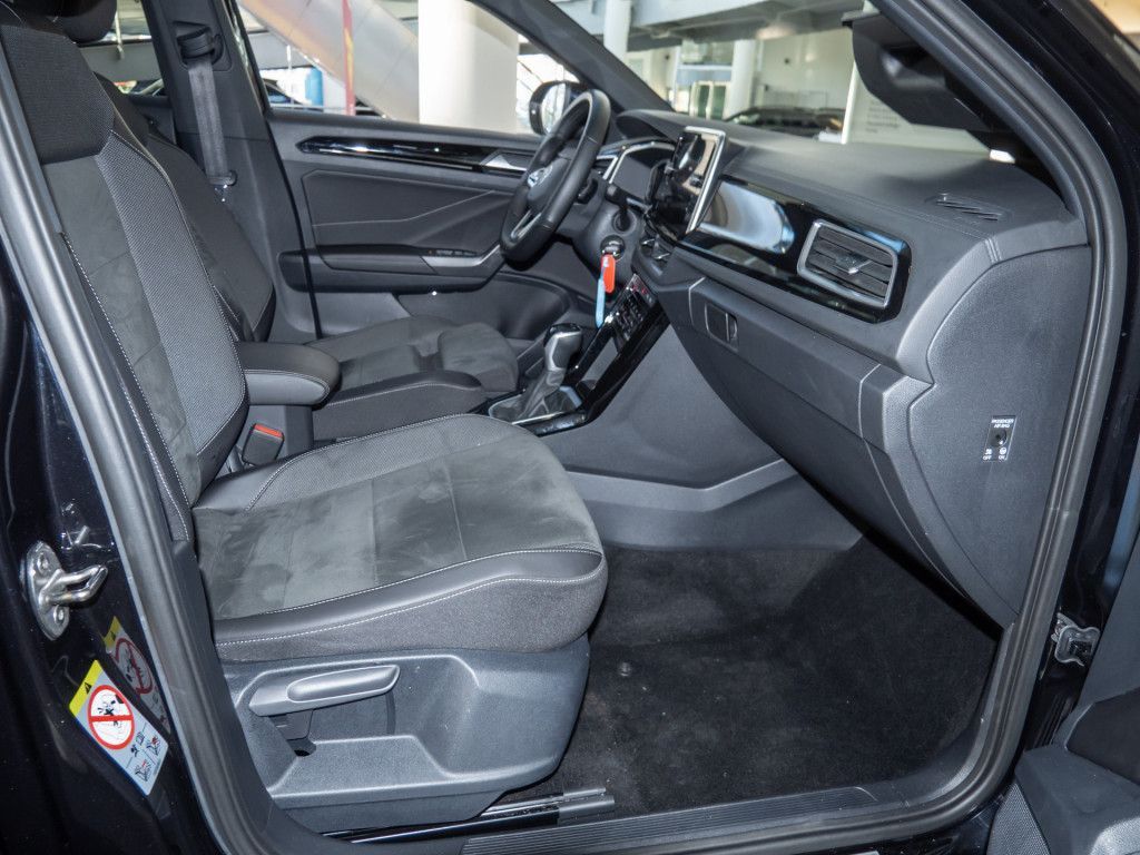 Volkswagen T-Roc 2023 г. Чёрный, пробег 40530 км