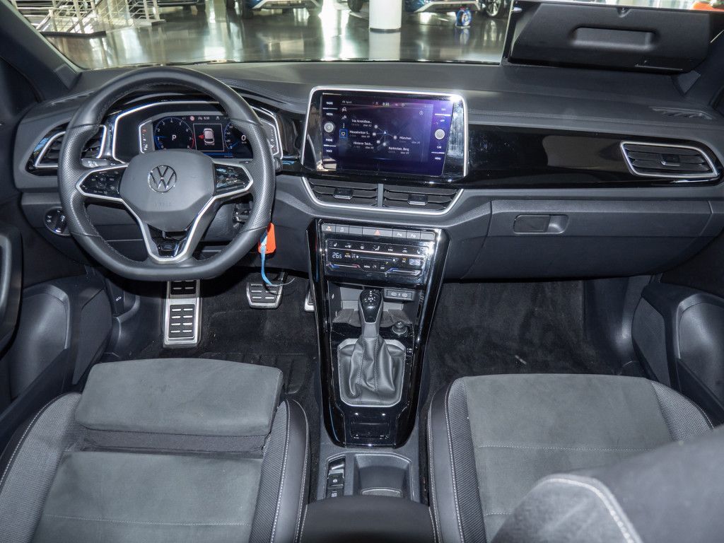 Volkswagen T-Roc 2023 г. Чёрный, пробег 40530 км