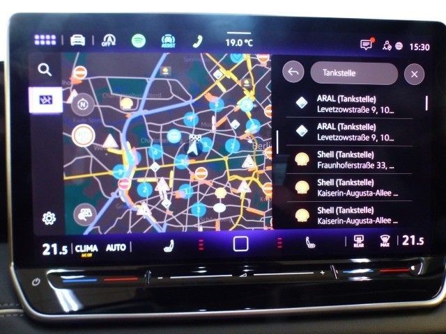 Volkswagen Tiguan 2024 г. Белый, пробег 27180 км
