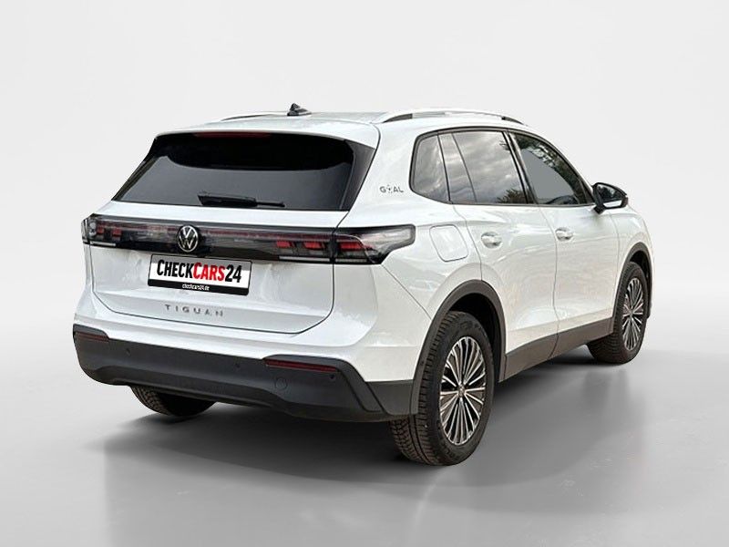 Volkswagen Tiguan 2025 г. Белый, пробег 22942 км