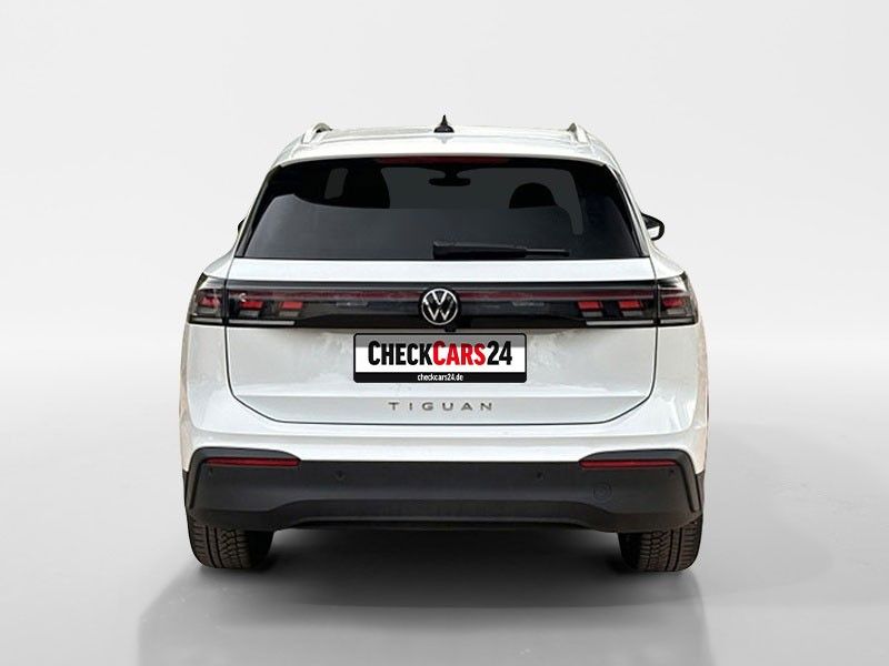 Volkswagen Tiguan 2025 г. Белый, пробег 22942 км