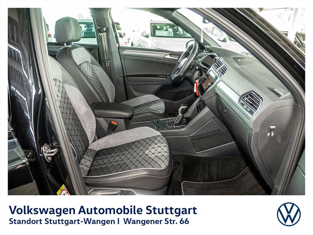Volkswagen Tiguan 2023 г. Чёрный, пробег 40673 км