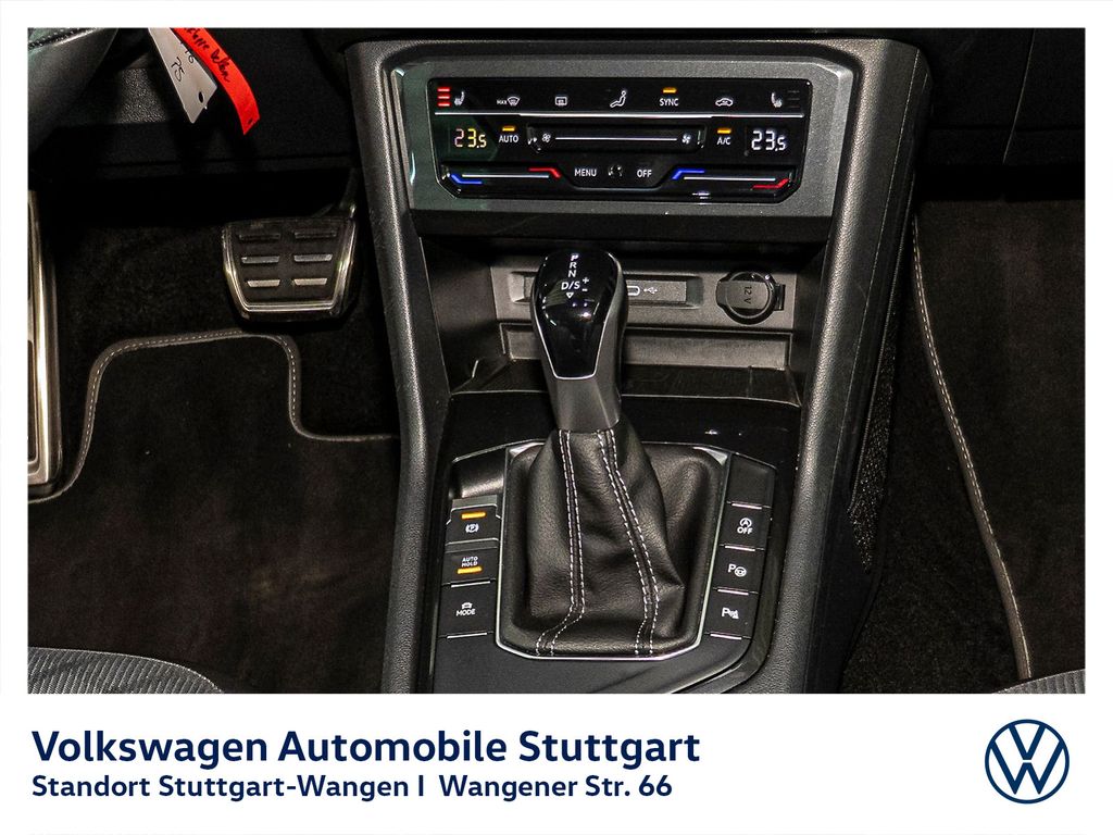 Volkswagen Tiguan 2023 г. Чёрный, пробег 40673 км